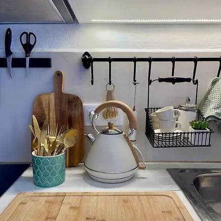 Apartman Cozy 1-bdrm In Center Alicante