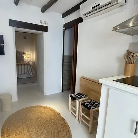Cozy 1-bdrm In Center Alicante