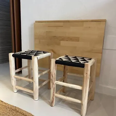 Cozy 1-bdrm In Center