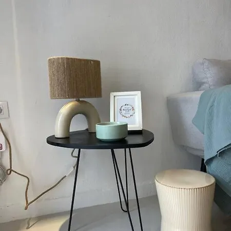 Cozy 1-bdrm In Center *