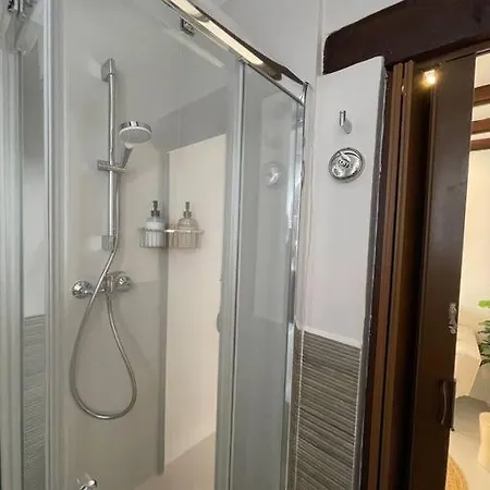 Cozy 1-bdrm In Center Alicante