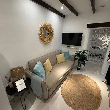 Cozy 1-bdrm In Center 公寓 *