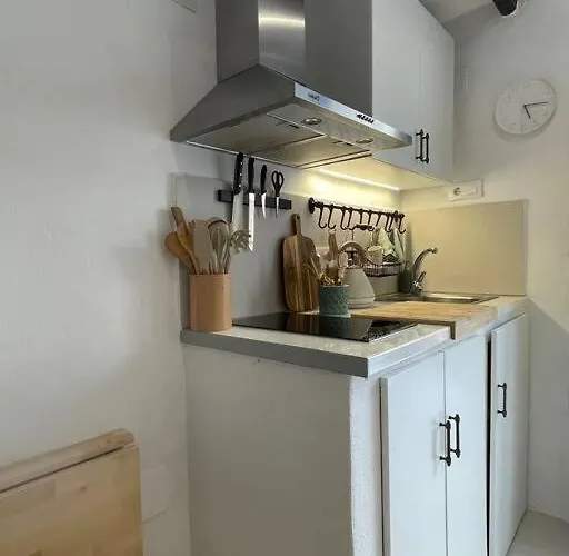 公寓 Cozy 1-bdrm In Center *