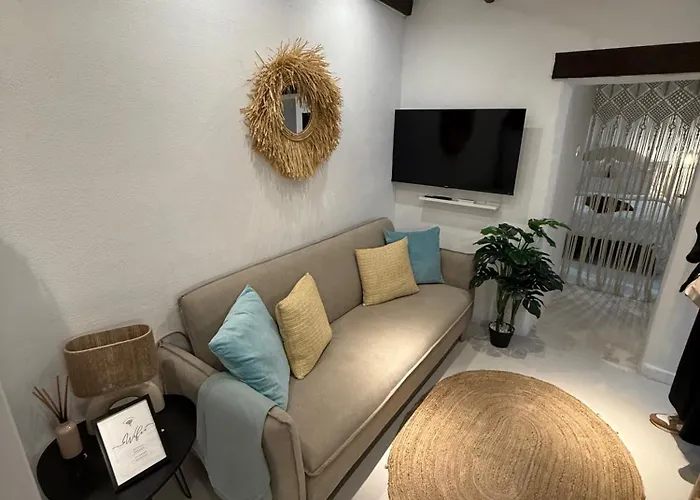 Cozy 1-bdrm In Center 公寓 *